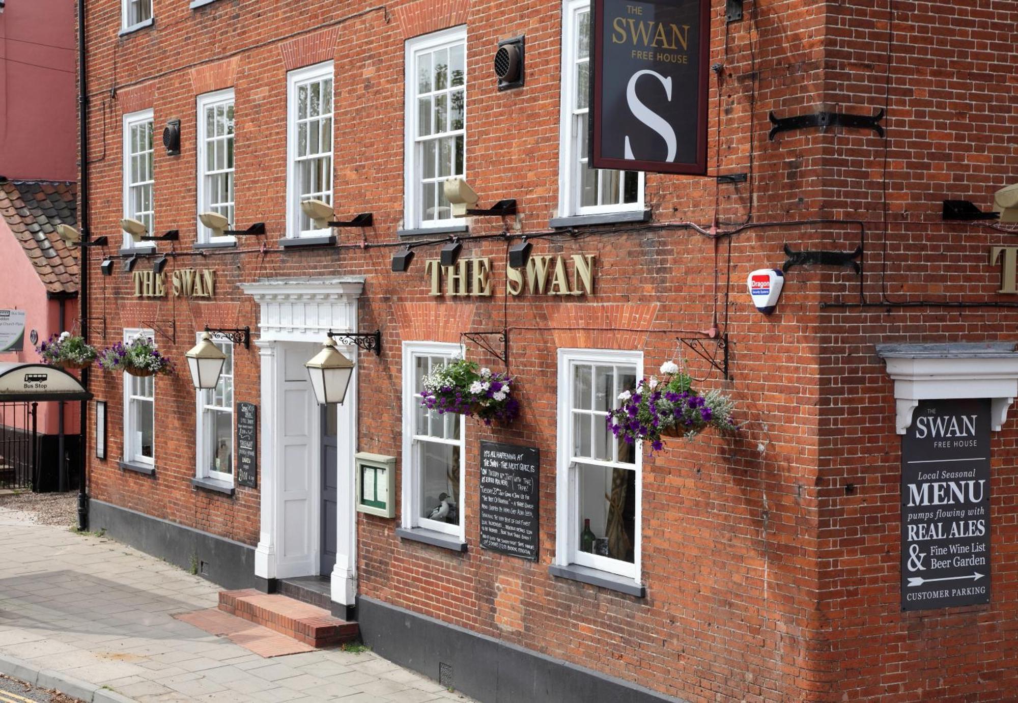 The Loddon Swan Exterior foto